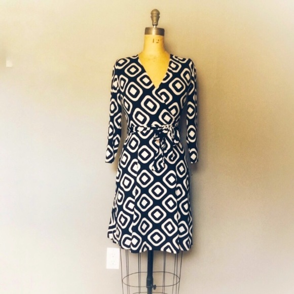 Womens wrap dress - Picture 1 of 4